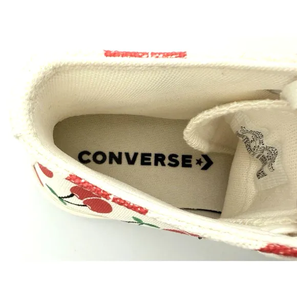 Converse Chuck Taylor All Star Lift Platform Women's Shoes 7 Cherries