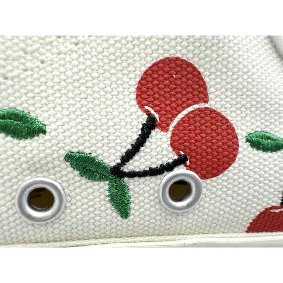 Converse Chuck Taylor All Star Lift Platform Women's Shoes 7 Cherries