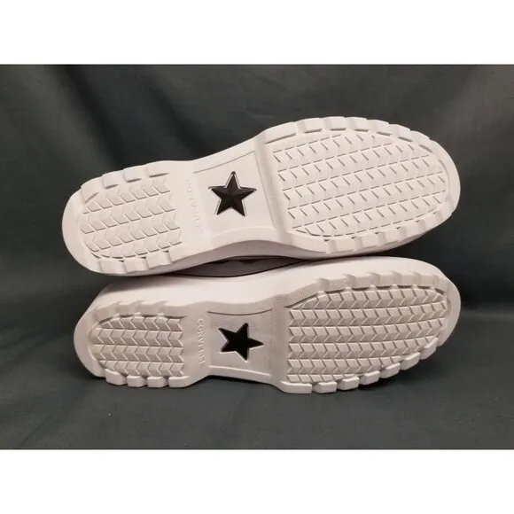 Converse Girls CT All Star Lugged Lift Hi Sneakers White Size 5 NEW IN BOX!