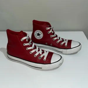 Converse Red Leather Chuck Taylor High Top Sneakers Men’s Sz 5 (Women’s Sz 7)