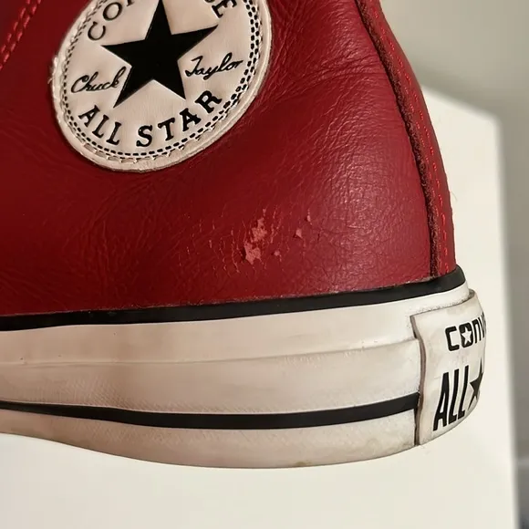 Converse Red Leather Chuck Taylor High Top Sneakers Men’s Sz 5 (Women’s Sz 7)