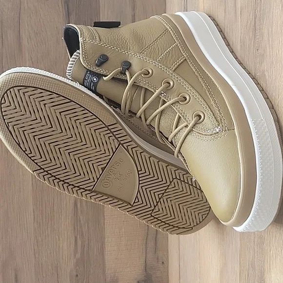 Converse Tan High-Top Sneakers Size Womens 8.0.