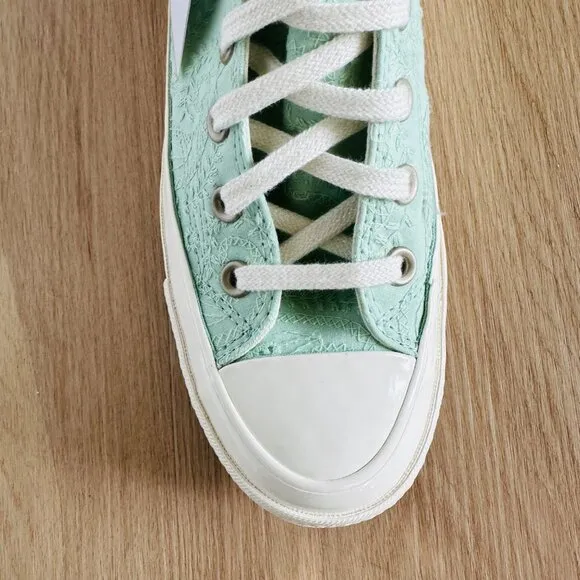 ⭐Converse Women Shoes Size 10 Chuck Taylor All Star Hi Bow Sneakers Mint A10245C