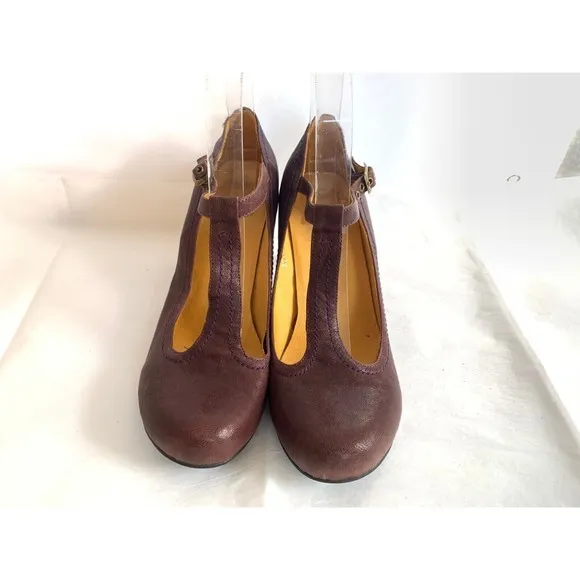 Crown Vintage Brown Purple T Strap Round Toe Pump Striped Heel - Size 8 Retro