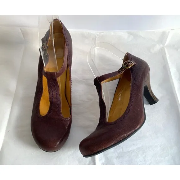 Crown Vintage Brown Purple T Strap Round Toe Pump Striped Heel - Size 8 Retro