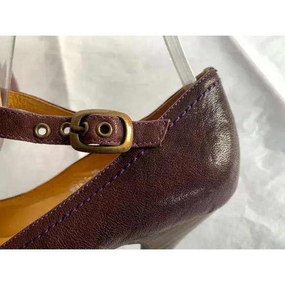 Crown Vintage Brown Purple T Strap Round Toe Pump Striped Heel - Size 8 Retro