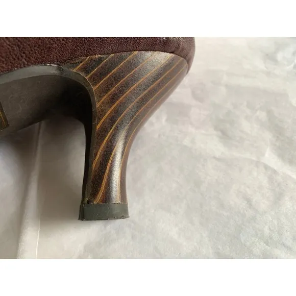 Crown Vintage Brown Purple T Strap Round Toe Pump Striped Heel - Size 8 Retro