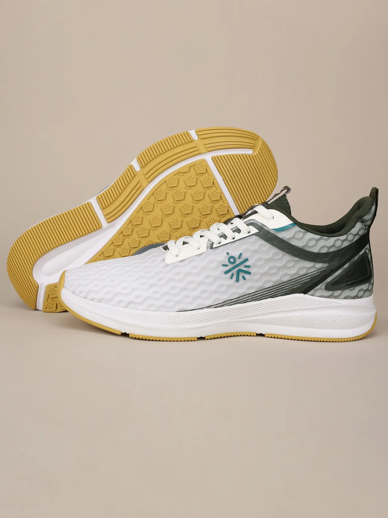 cult Men's AeroStride Running Shoes - White/Olive