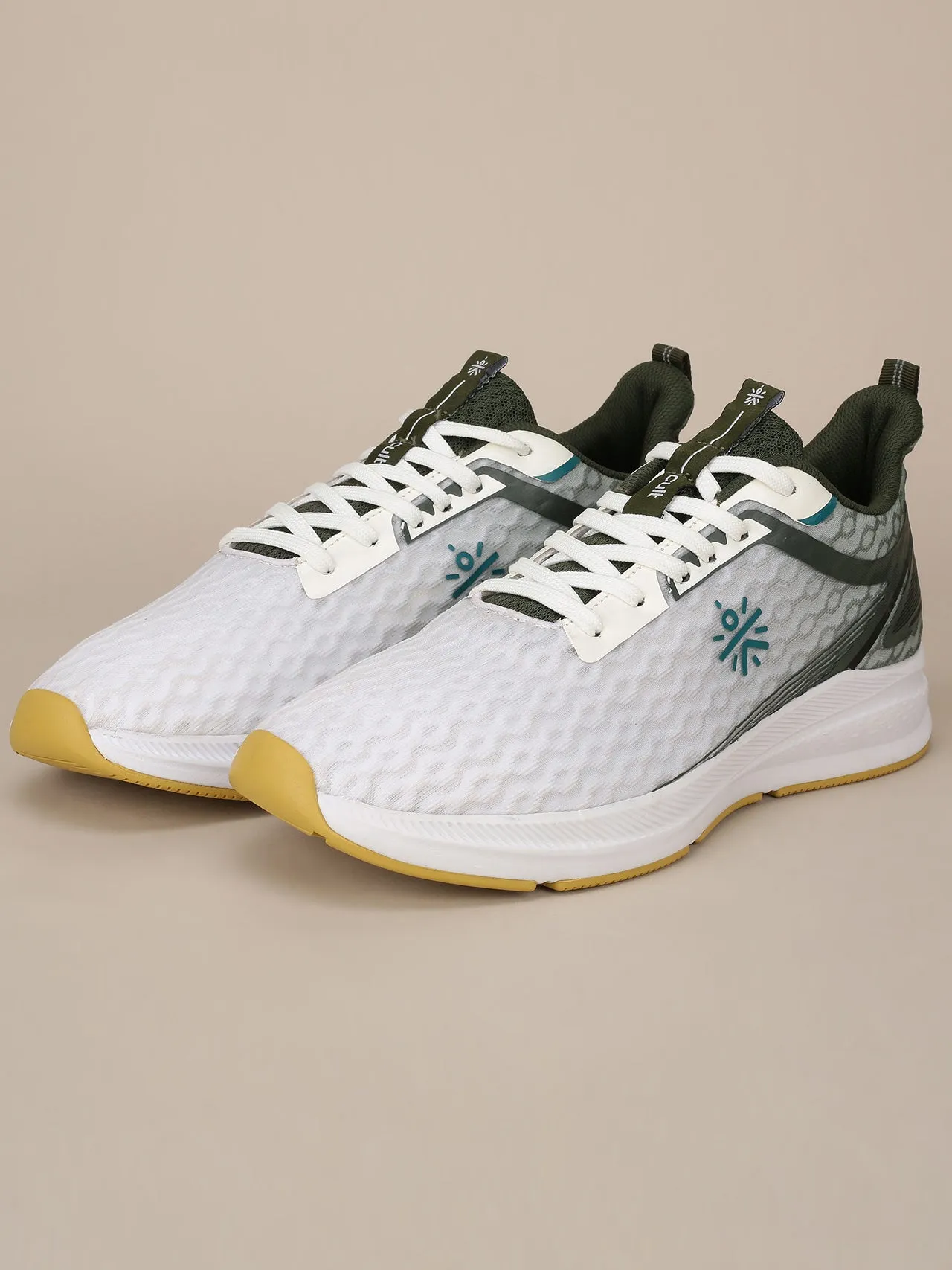 cult Men's AeroStride Running Shoes - White/Olive