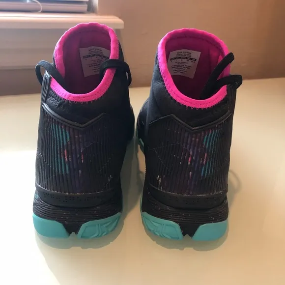 Curry 2.5 basketball shoes- size 8