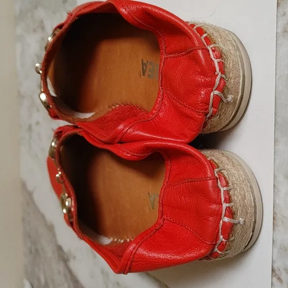 DANEA Orange-Red Leather Open Toe Shoes with Horsebit Design Size 39