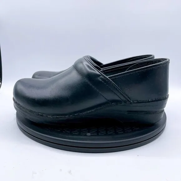 Dansko clogs black Womens size 41 or US 10.5 - 11
