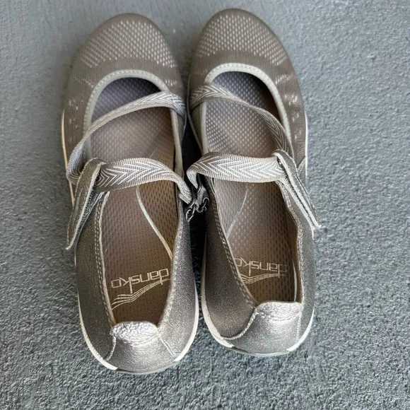 Dansko Mary Jane Shoes Heaven Metallic Taupe Sz 8.5-9 (EU 39)