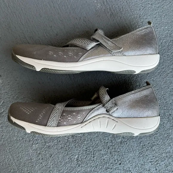Dansko Mary Jane Shoes Heaven Metallic Taupe Sz 8.5-9 (EU 39)