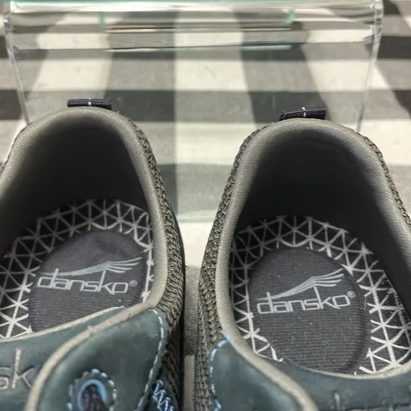 Dansko Paisley Navy Waterproof Nubuck Leather Sneaker 10-10.5 Shoes 4350751075