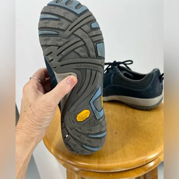 Dansko Paisley Waterproof Outdoor Sneakers 40/9.5-10