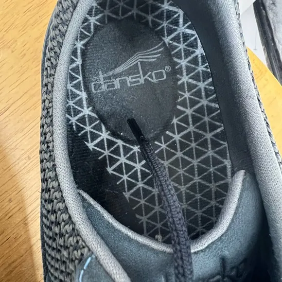 Dansko Paisley Waterproof Outdoor Sneakers 40/9.5-10