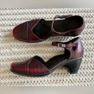 DANSKO Roxy Burgundy Croc Embossed MaryJane Women’s Size 39 EU Classic Elegant