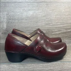 Dansko Solstice Monk Burgundy Red Leather Women’s Sz 6.5-7/EU 37 Slip On Clogs