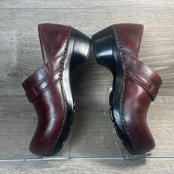 Dansko Solstice Monk Burgundy Red Leather Women’s Sz 6.5-7/EU 37 Slip On Clogs