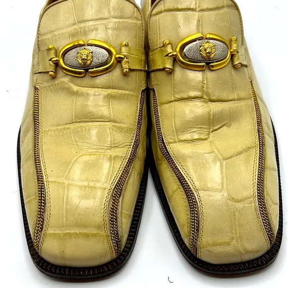 Delarentis men leather shoes size 8.5” in excellent condition.Made in Spain