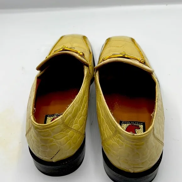 Delarentis men leather shoes size 8.5” in excellent condition.Made in Spain