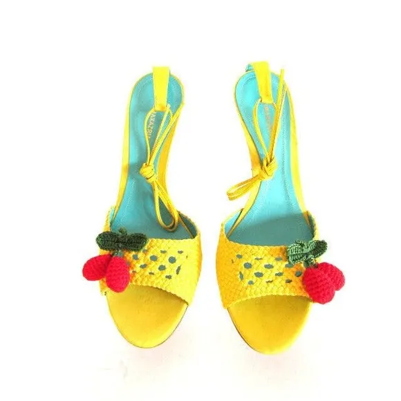 Designer Bcbg Max Azria Yellow Satin Cherry Detail High Heel Sandals 8.5M