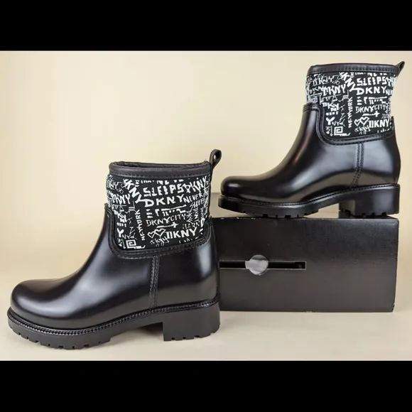 DKNY Womens Rainy Ankle Logo Boots Shoes Size 9