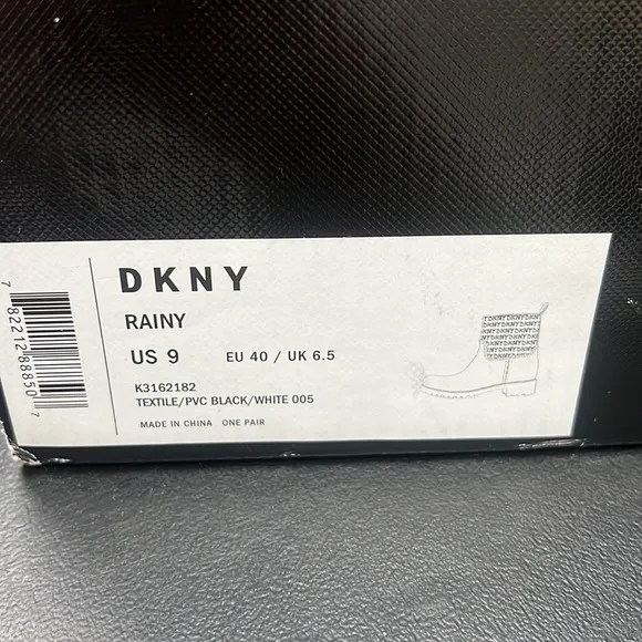 DKNY Womens Rainy Ankle Logo Boots Shoes Size 9
