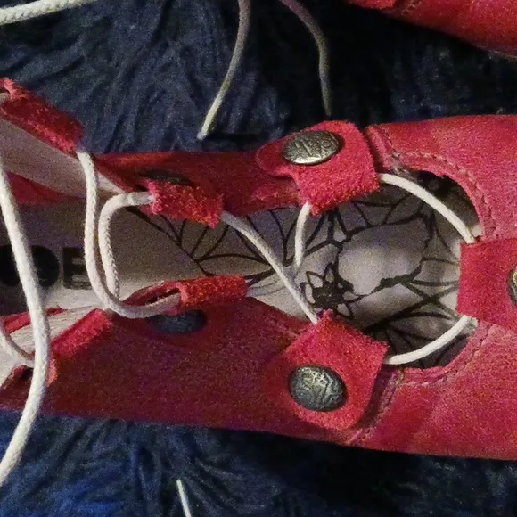 Dkode shoes. BEAUTIFUL