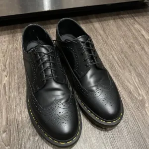 Doc Marten's 3989 Yellow Stitch Smooth Leather Brogue Shoes