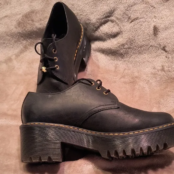 Doc Martens Women's Lace-Up Shoes