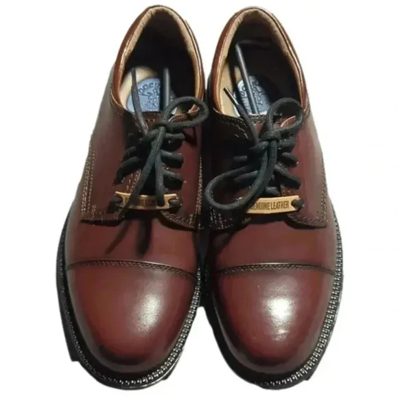 DOCKERS Cordovan Cap Toe Lace up Oxford Shoe size 8.5