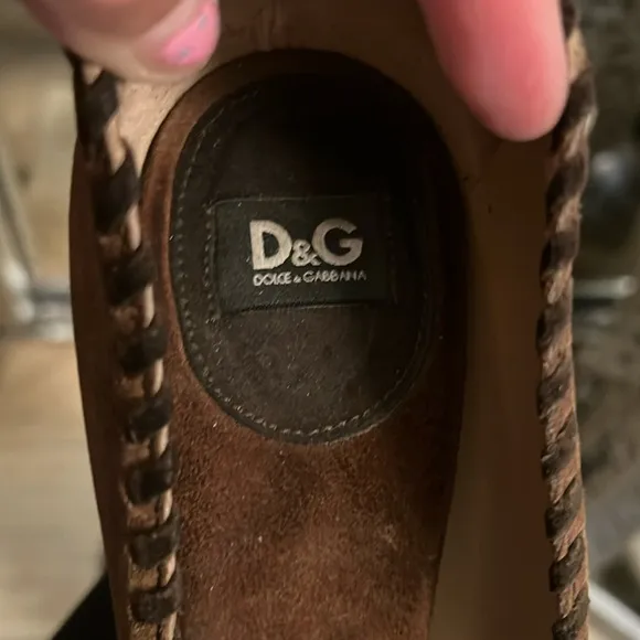 Dolce &amp; Gabbana, size 39, Elegant Brown Suede Women's Heels