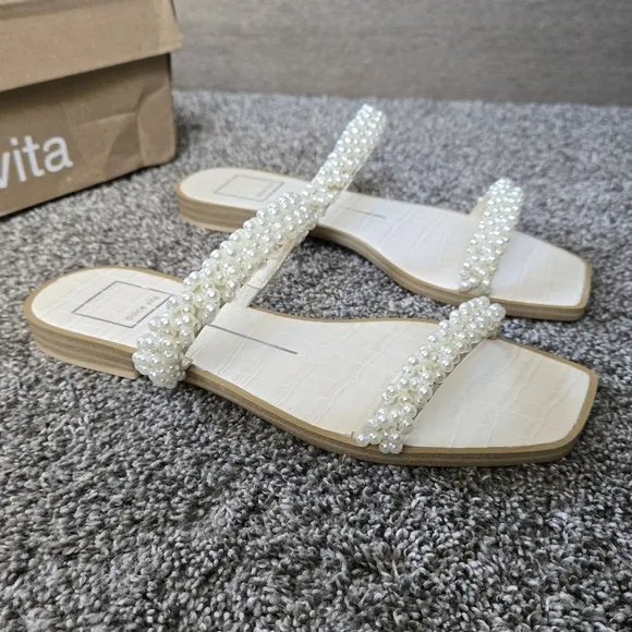 Dolce Vita Ivee Sandals NEW size 6.5 pearl detailing