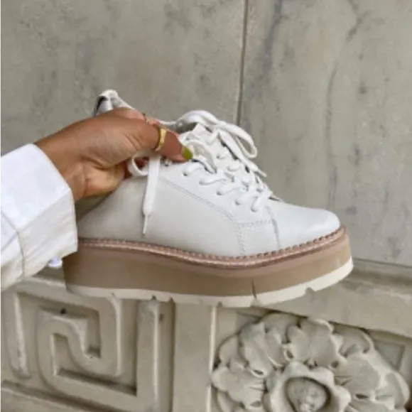 Dolce Vita Toyah Sneakers Women’s 9 Shoes White Leather Platform