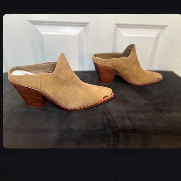Dolce Vita Western Suede Heeled Mules in Brown from Anthropologie - Size 9 - NWT
