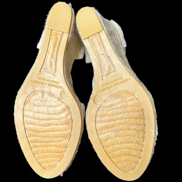 DONALD J PLINER Beaded Wedge Lace Up Ankle Sandal Shoe Cream Tan Size 7.5