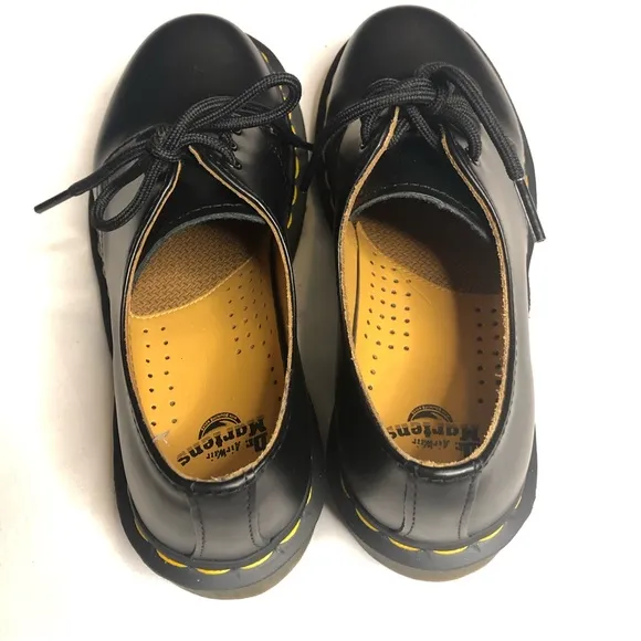 Dr Martens 11837 smooth leather Oxford shoes