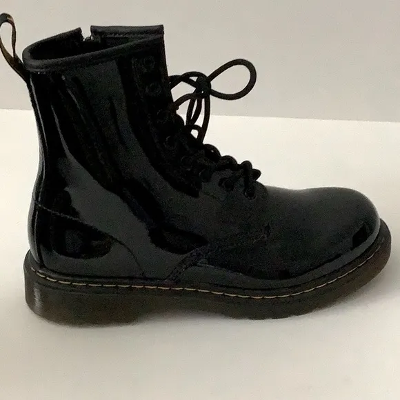 Dr. Martens Black LaceUp Patent Leather Boots Combat Unisex Excellent Condition