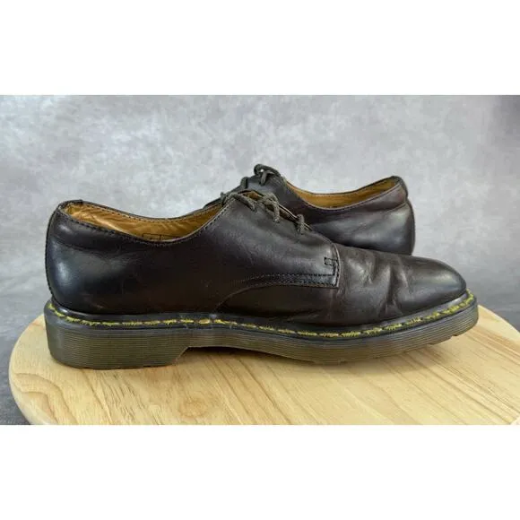 Dr. Martens Mens Brown Distressed Leather Shoes 11823 Size 10
