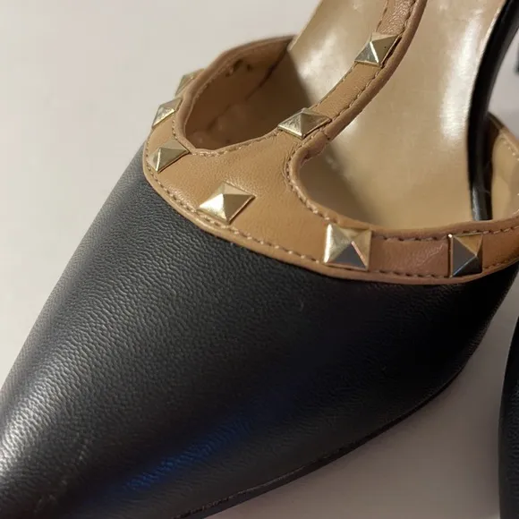 Dream Pairs Black &amp; Beige Point Toe Studded Heel 9
