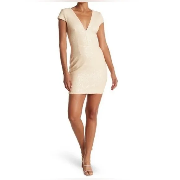Dress the Population Zoe Sequin Mini Dress EUC Ivory Cream White Bachelorette