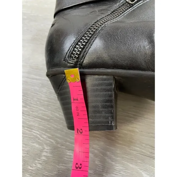 Earth Pegasus Women's Black Leather Side Zip Round Toe Biker Ankle Bootie Sz 10