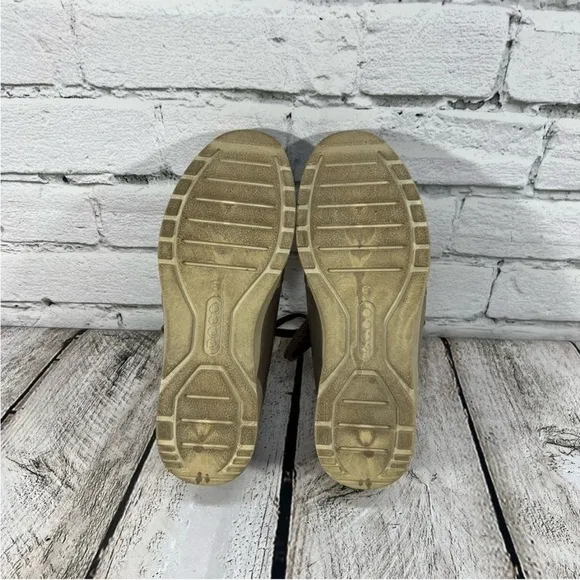 ECCO Women's Mobile III Premium Lace Up Leather Sz 6.5