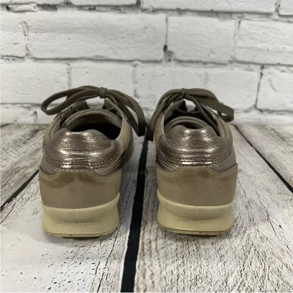 ECCO Women's Mobile III Premium Lace Up Leather Sz 6.5