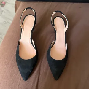 Elegant Black Women's Slingback Shoes
