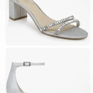 Elegant Silver Women's Heels Badgley Mischka size 9