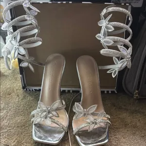 Elegant Silver Women's Sandals