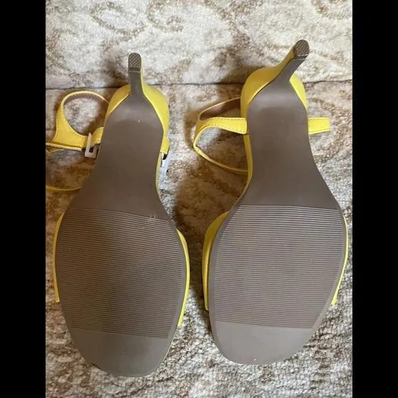 🦄😎💛ESTATE SALE Shoes Heels Material Girl Yellow Sz 5.5 Slingback NWOT